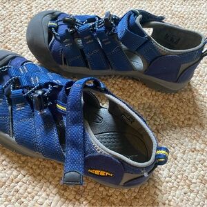 Keen Blue and Gray Sandals with Quick-Pull Lacing
